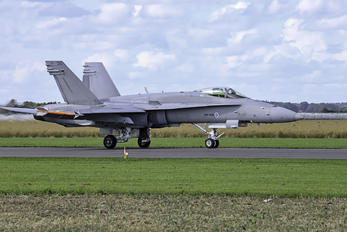 HN-435 - Finland - Air Force McDonnell Douglas F-18C Hornet