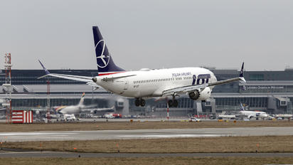 SP-LVF - LOT - Polish Airlines Boeing 737-8 MAX