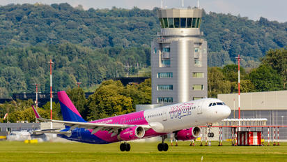 HA-LXC - Wizz Air Airbus A321
