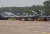 EPMM - Poland - Air Force - Airport Overview - Apron aircraft