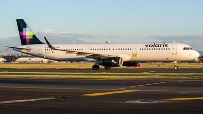 XA-VLY - Volaris Airbus A321