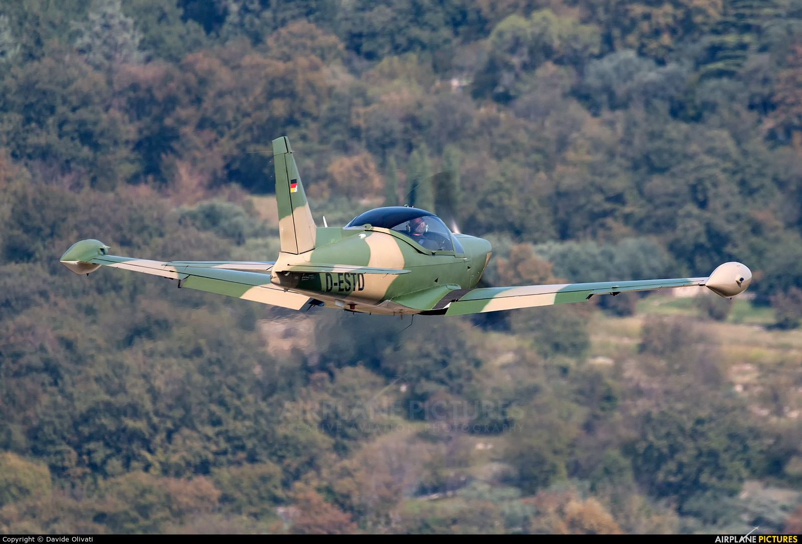 Private D-ESTD aircraft at Verona - Boscomantico