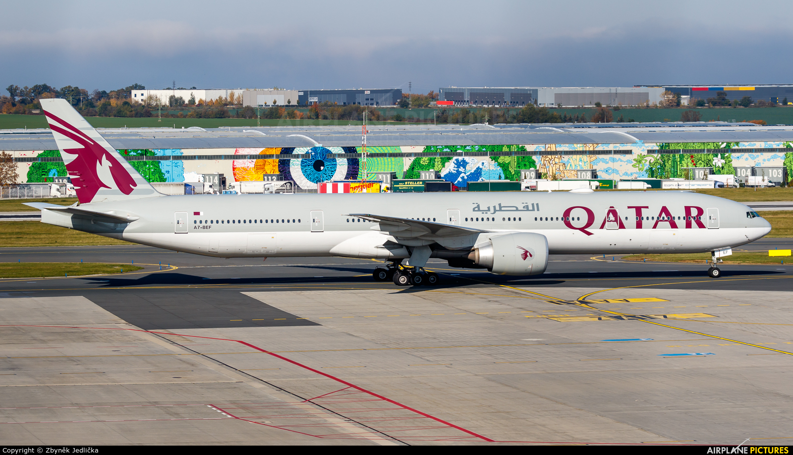 Qatar Airways A7-BEF aircraft at Prague - Václav Havel