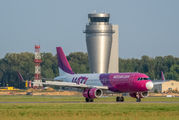 HA-LYC - Wizz Air Airbus A320 aircraft