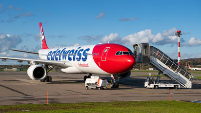 HB-JHQ - Edelweiss Airbus A330-300
