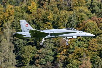 J-5019 - Switzerland - Air Force McDonnell Douglas F/A-18C Hornet