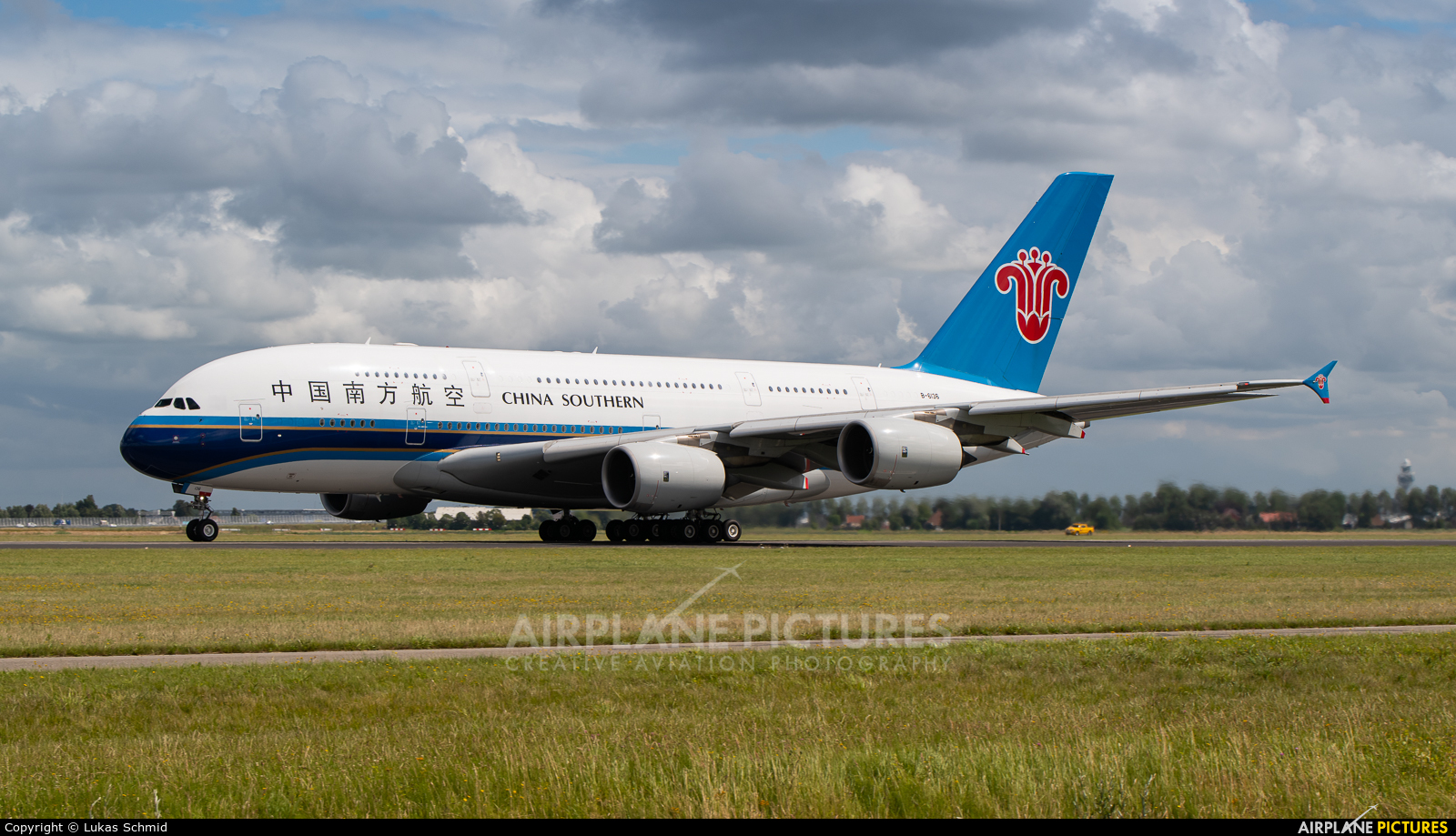 China Southern Airlines B-6136 aircraft at Amsterdam - Schiphol