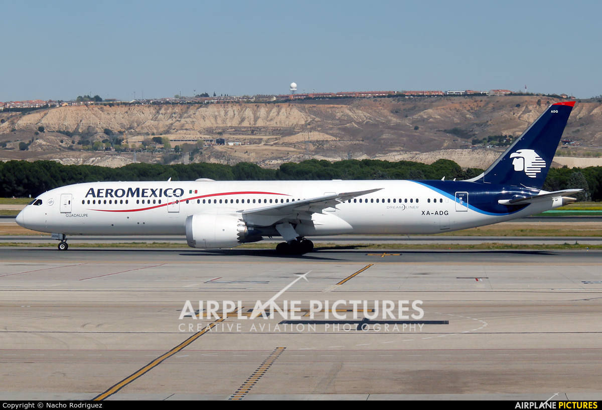 Aeromexico XA-ADG aircraft at Madrid - Barajas