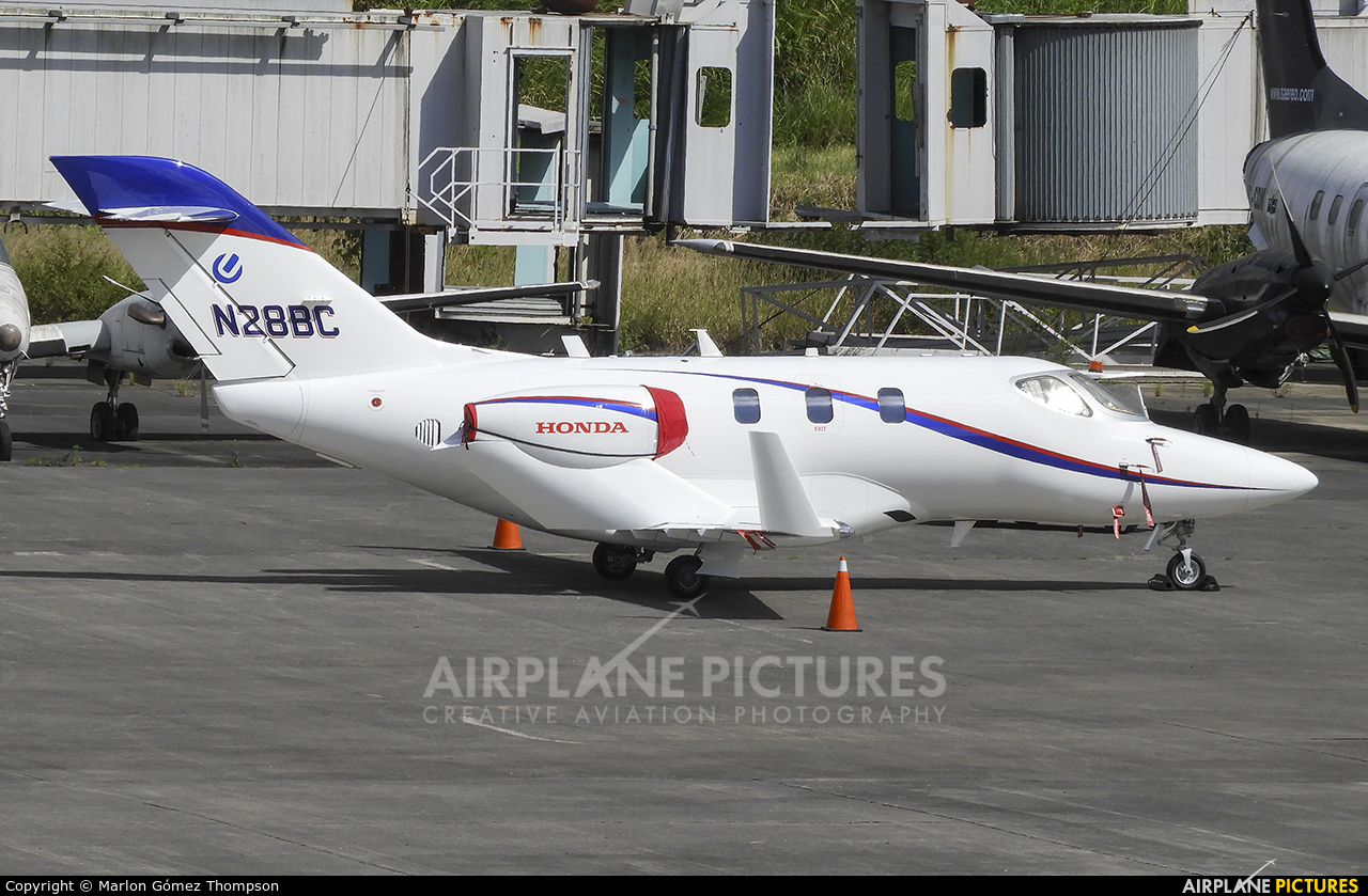 Private N28BC aircraft at Guatemala - La Aurora