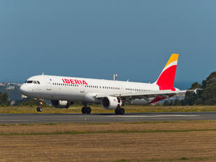 EC-ILO - Iberia Airbus A321