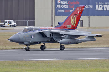 ZA401 - Royal Air Force Panavia Tornado GR.4 / 4A