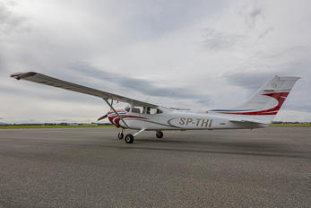 SP-THI - Private Cessna 182 Skylane (all models except RG)