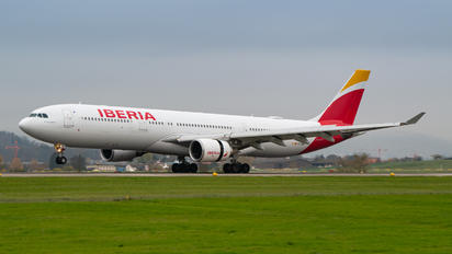 EC-MAA - Iberia Airbus A330-300