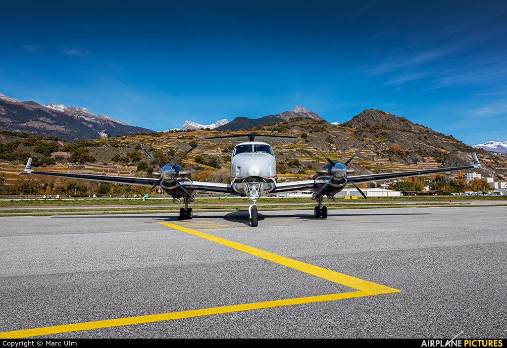 Private - aircraft at Sion
