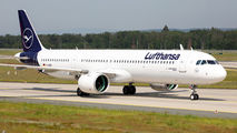 D-AIEA - Lufthansa Airbus A321 NEO aircraft
