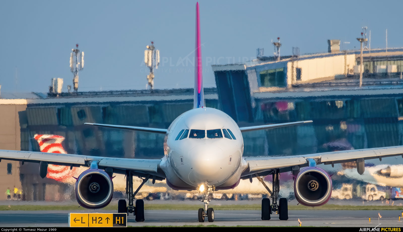 Wizz Air HA-LXM aircraft at Katowice - Pyrzowice