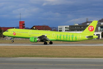 VQ-BQH - S7 Airlines Airbus A321