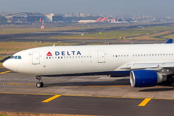 N815NW - Delta Air Lines Airbus A330-300