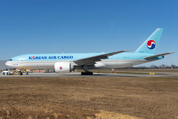 HL8046 - Korean Air Cargo Boeing 777F