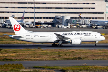 JA849J - JAL - Japan Airlines Boeing 787-8 Dreamliner