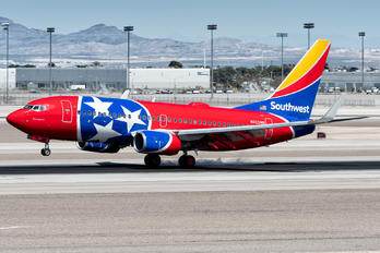 N922WN - Southwest Airlines Boeing 737-700