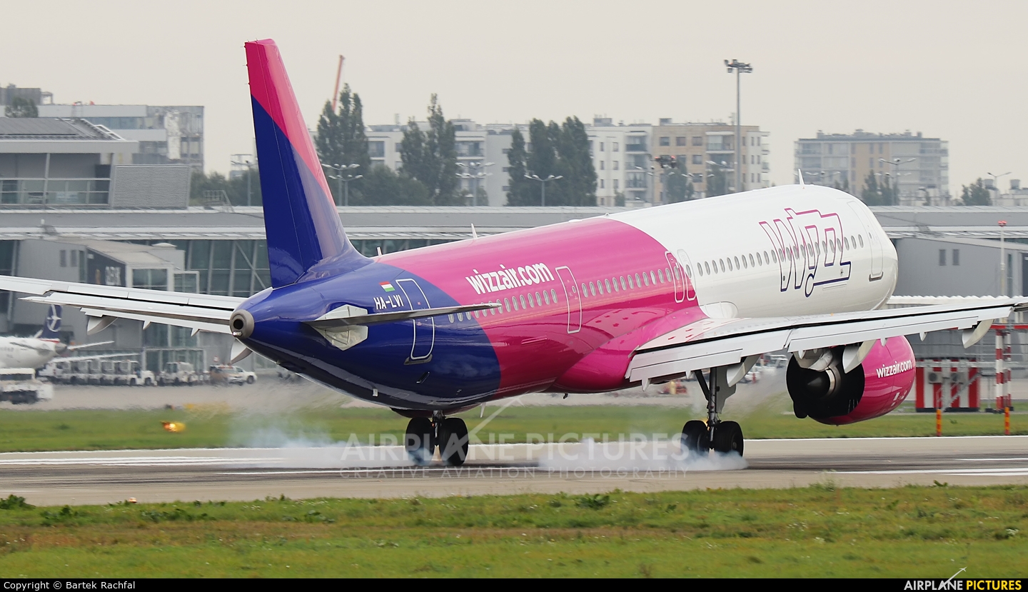 Wizz Air HA-LVI aircraft at Warsaw - Frederic Chopin