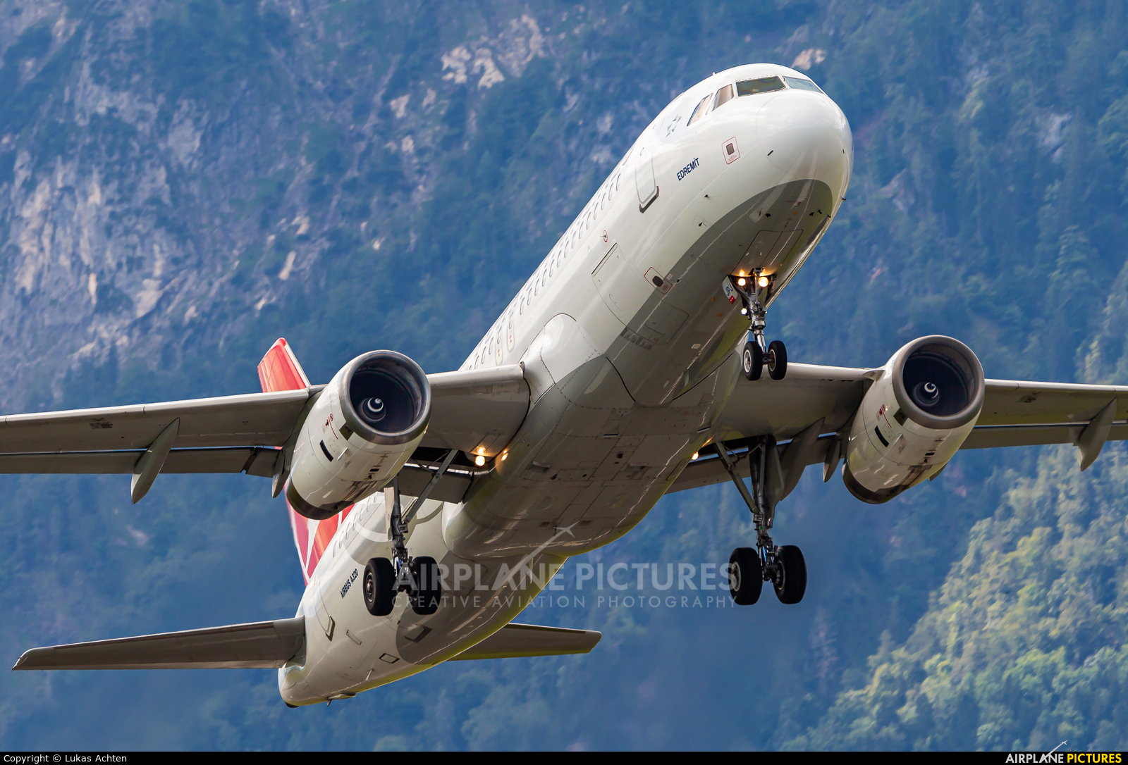 Turkish Airlines TC-JPJ aircraft at Salzburg