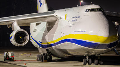 UR-82072 - Antonov Airlines /  Design Bureau Antonov An-124