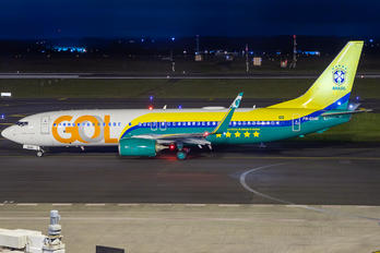 PR-GUM - GOL Transportes Aéreos  Boeing 737-800