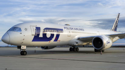 SP-LSB - LOT - Polish Airlines Boeing 787-9 Dreamliner