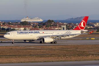 TC-JNL - Turkish Airlines Airbus A330-300