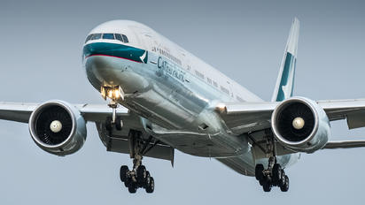 B-KQX - Cathay Pacific Boeing 777-300ER