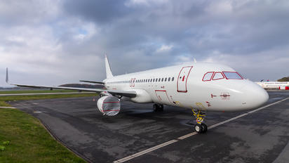 OE-IRU - Air Lease Corporation Airbus A320