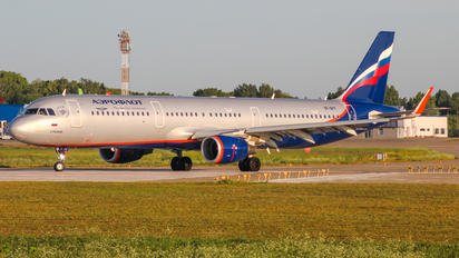 VP-BFF - Aeroflot Airbus A321