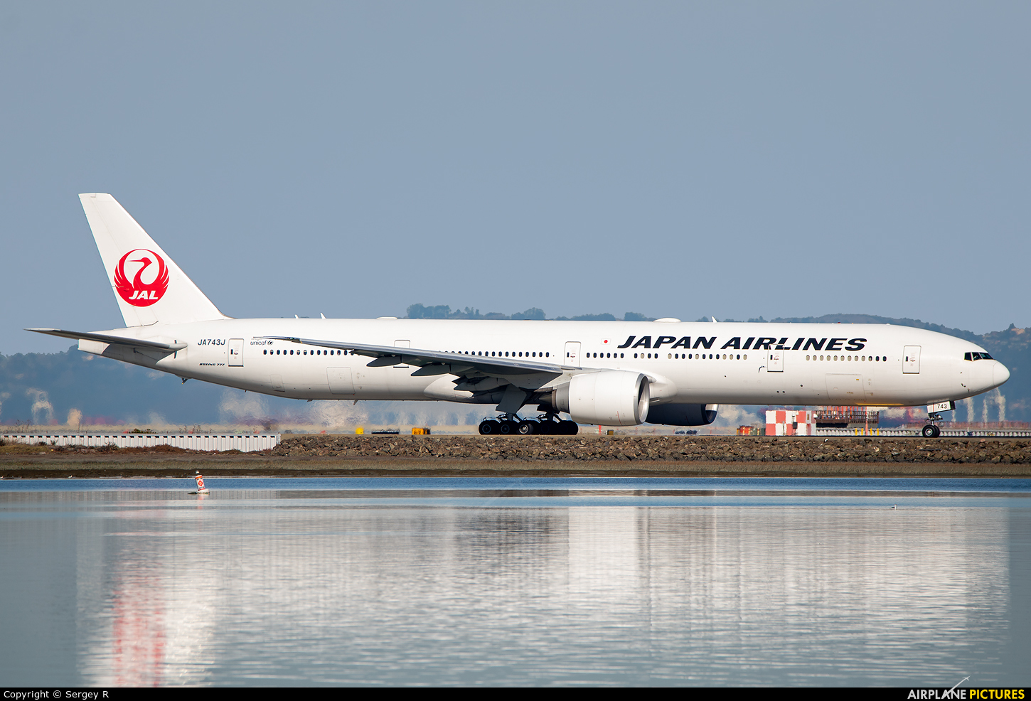 JAL - Japan Airlines JA743J aircraft at San Francisco Intl