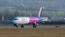 HA-LTB - Wizz Air Airbus A321 aircraft