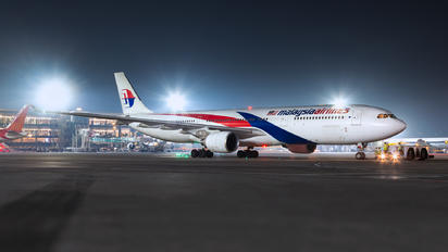 9M-MTA - Malaysia Airlines Airbus A330-300