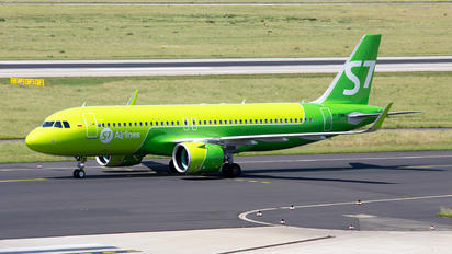 VP-BWM - S7 Airlines Airbus A320 NEO
