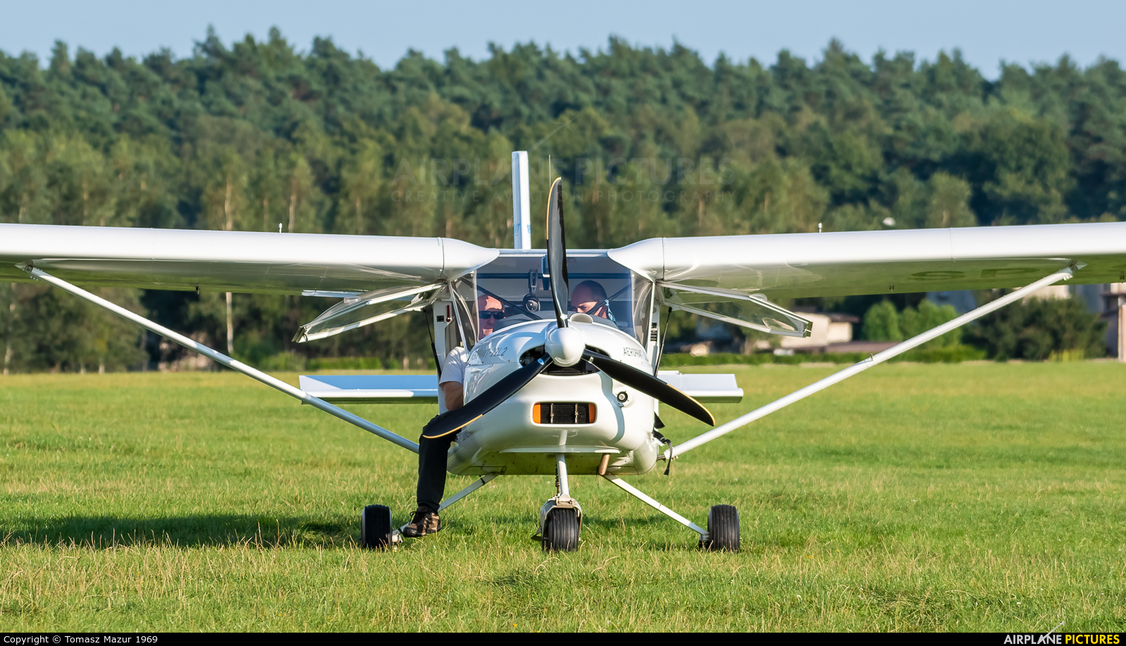 Aeroklub Rybnickiego Okręgu Węglowego SP-SROW aircraft at Rybnik - Gotartowice