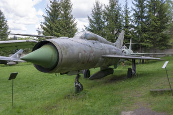 2401 - Poland - Air Force Mikoyan-Gurevich MiG-21PF