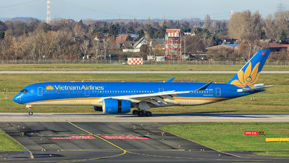 VN-A886 - Vietnam Airlines Airbus A350-900