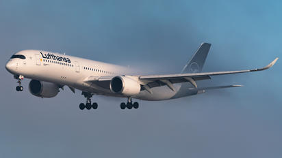D-AIXL - Lufthansa Airbus A350-900