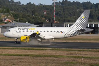 EC-MIQ - Vueling Airlines Airbus A319
