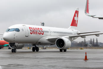 HB-JCB - Swiss Airbus A220-300