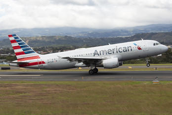 N117UW - American Airlines Airbus A320