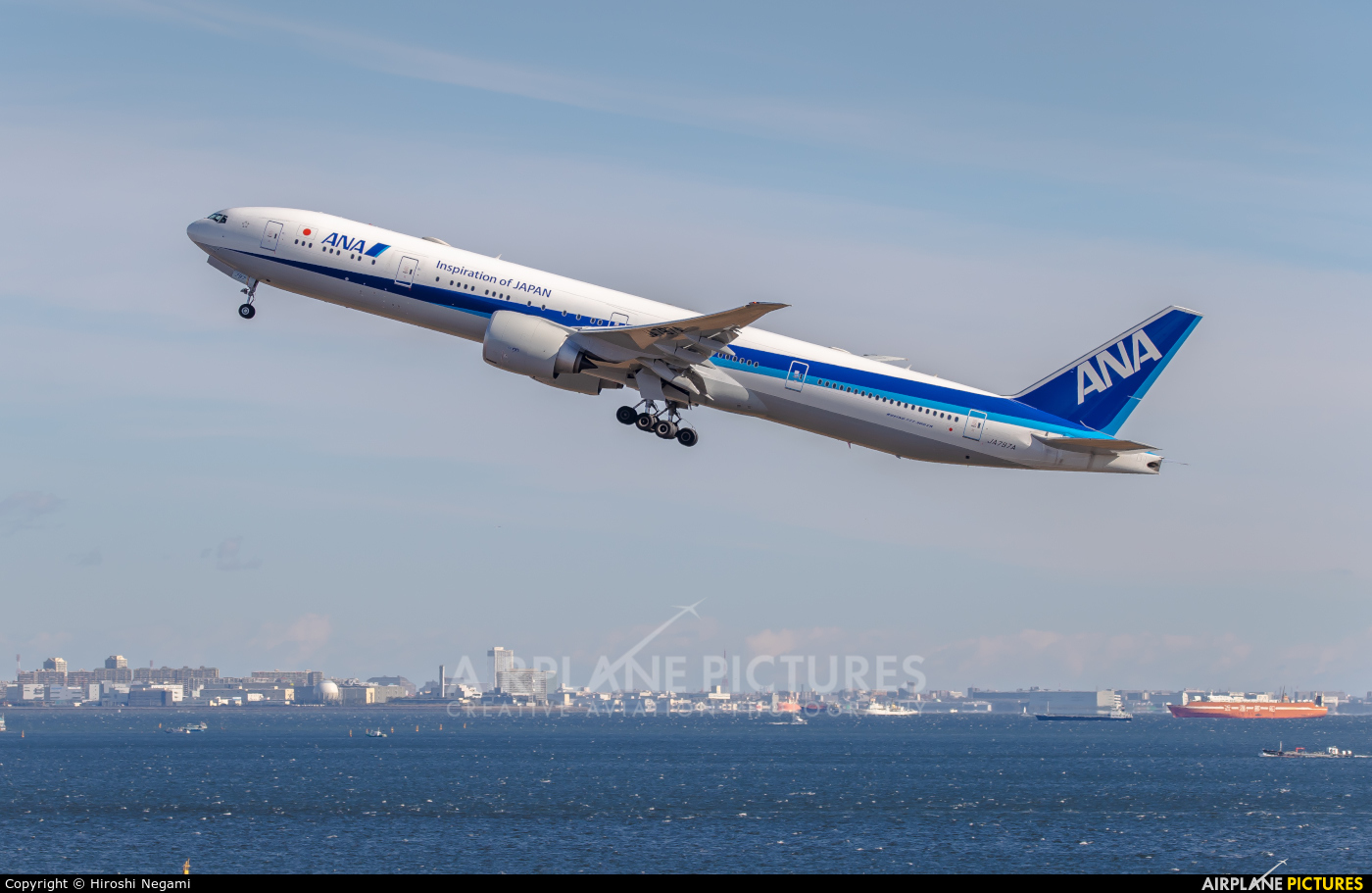 ANA - All Nippon Airways JA797A aircraft at Tokyo - Haneda Intl