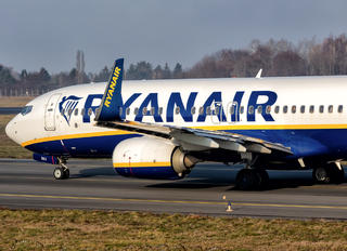 SP-RKV - Ryanair Sun Boeing 737-8AS