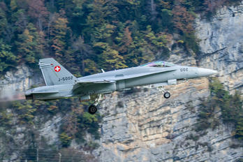 J-5002 - Switzerland - Air Force McDonnell Douglas F/A-18C Hornet