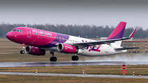 HA-LYJ - Wizz Air Airbus A320 aircraft