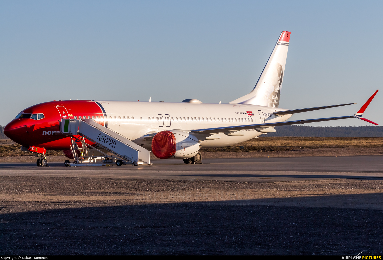 Norwegian Air International EI-FYF aircraft at Kittilä